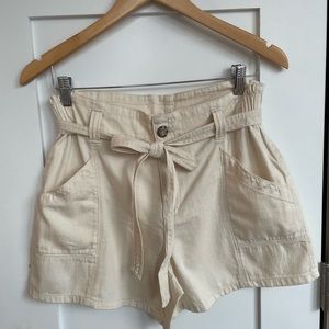 NWT cream linen shorts, high rise with tie